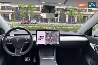 Внедорожник / Кроссовер Tesla Model Y 2021 в 