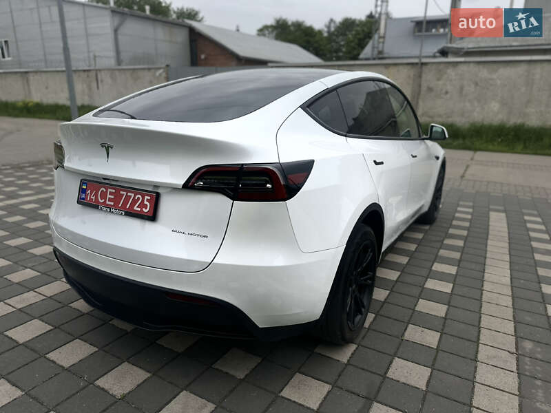 Позашляховик / Кросовер Tesla Model Y 2023 в Стрию