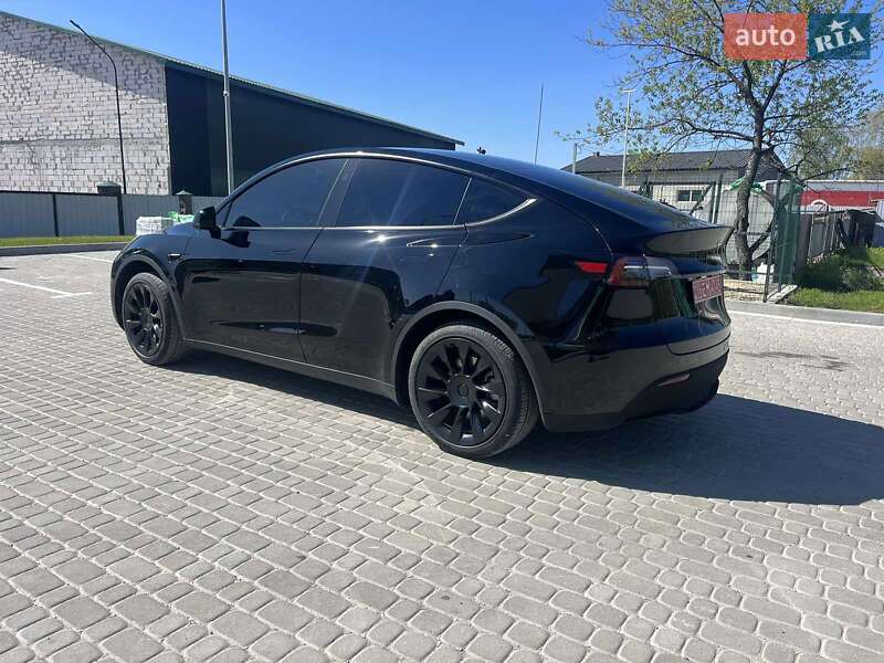 Внедорожник / Кроссовер Tesla Model Y 2023 в Тернополе