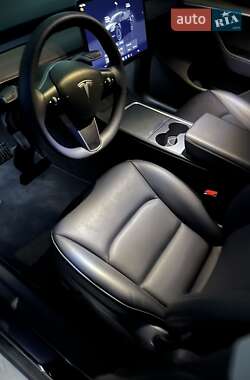 Внедорожник / Кроссовер Tesla Model Y 2023 в 