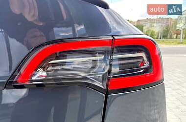 Внедорожник / Кроссовер Tesla Model Y 2022 в 