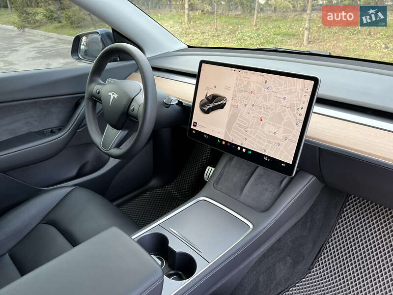 Позашляховик / Кросовер Tesla Model Y 2022 в Тернополі