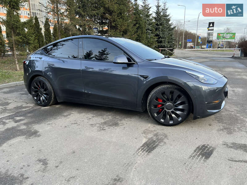 Позашляховик / Кросовер Tesla Model Y 2022 в Тернополі