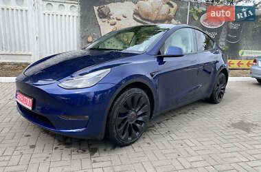 Позашляховик / Кросовер Tesla Model Y 2023 в 
