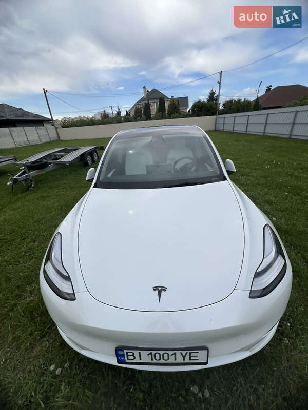 Внедорожник / Кроссовер Tesla Model Y 2022 в Полтаве