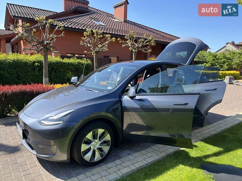 Внедорожник / Кроссовер Tesla Model Y 2023 в Виннице