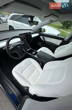 Внедорожник / Кроссовер Tesla Model Y 2021 в 