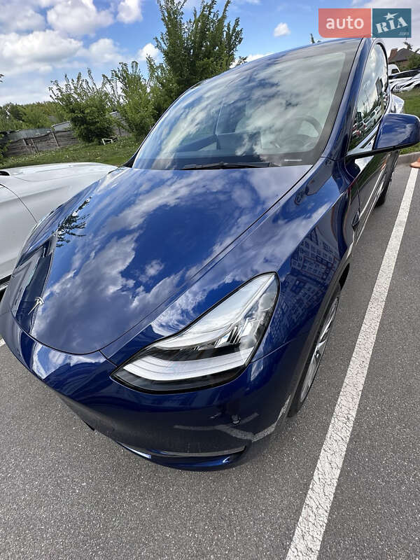 Внедорожник / Кроссовер Tesla Model Y 2021 в Киеве