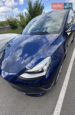 Внедорожник / Кроссовер Tesla Model Y 2021 в 