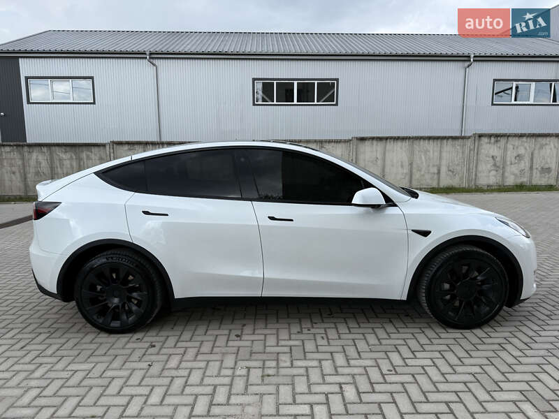 Внедорожник / Кроссовер Tesla Model Y 2023 в Тернополе