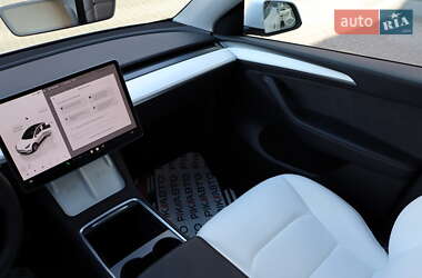 Внедорожник / Кроссовер Tesla Model Y 2023 в 