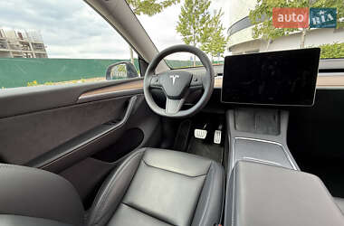 Внедорожник / Кроссовер Tesla Model Y 2023 в 