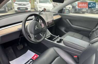 Внедорожник / Кроссовер Tesla Model Y 2020 в 