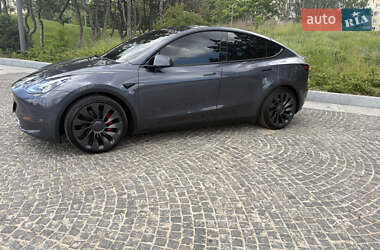 Позашляховик / Кросовер Tesla Model Y 2023 в 