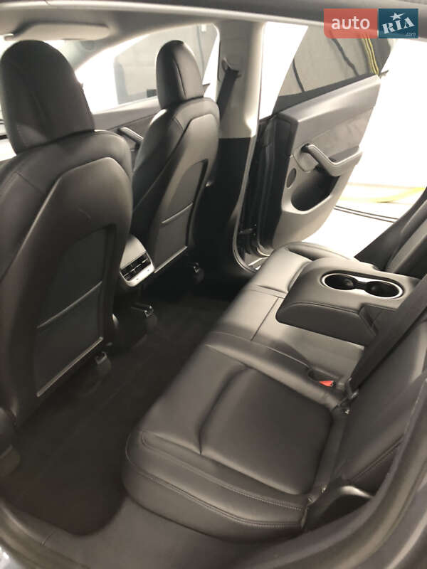 Внедорожник / Кроссовер Tesla Model Y 2020 в Ивано-Франковске