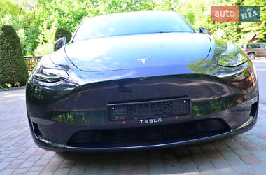 Внедорожник / Кроссовер Tesla Model Y 2024 в 