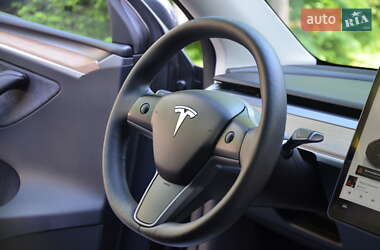 Внедорожник / Кроссовер Tesla Model Y 2024 в 