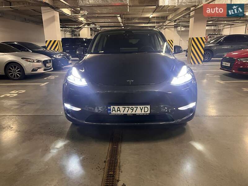 Tesla Model Y 2022