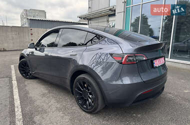 Позашляховик / Кросовер Tesla Model Y 2023 в 