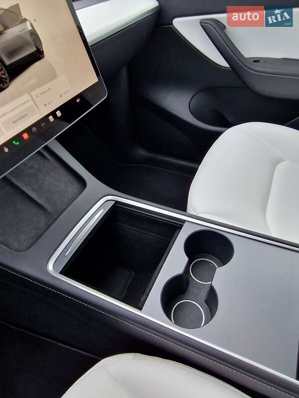 Внедорожник / Кроссовер Tesla Model Y 2022 в Днепре