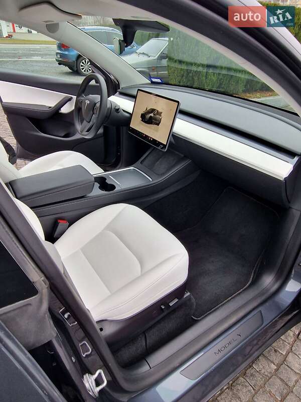 Внедорожник / Кроссовер Tesla Model Y 2022 в Днепре