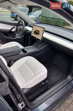 Внедорожник / Кроссовер Tesla Model Y 2022 в 