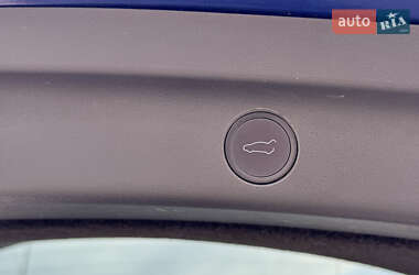 Позашляховик / Кросовер Tesla Model Y 2021 в 