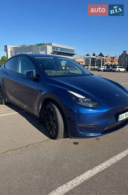 Позашляховик / Кросовер Tesla Model Y 2022 в 