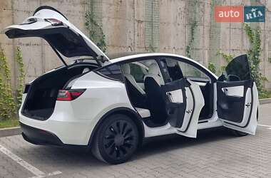 Позашляховик / Кросовер Tesla Model Y 2021 в 