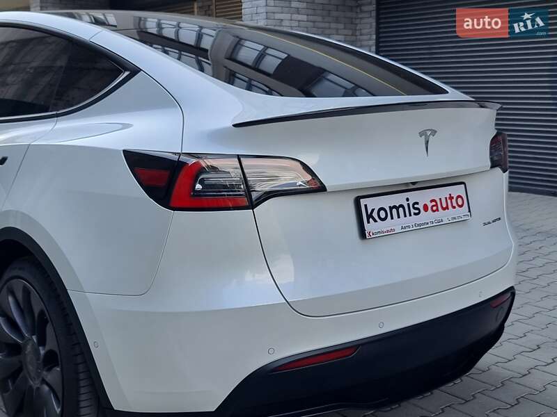 Позашляховик / Кросовер Tesla Model Y 2021 в Хмельницькому