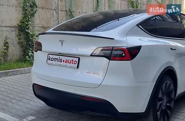 Позашляховик / Кросовер Tesla Model Y 2021 в 