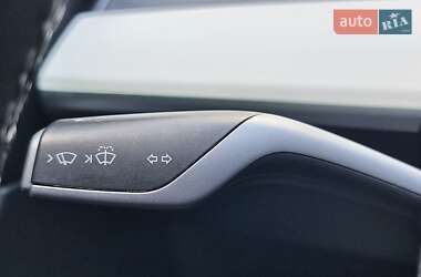 Позашляховик / Кросовер Tesla Model Y 2021 в 