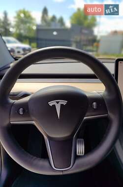 Внедорожник / Кроссовер Tesla Model Y 2022 в 