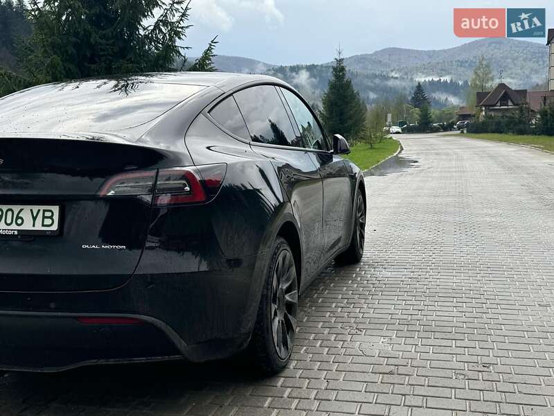 Позашляховик / Кросовер Tesla Model Y 2021 в 