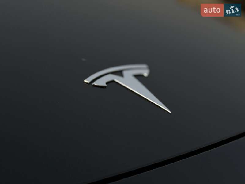 Позашляховик / Кросовер Tesla Model Y 2022 в Дніпрі