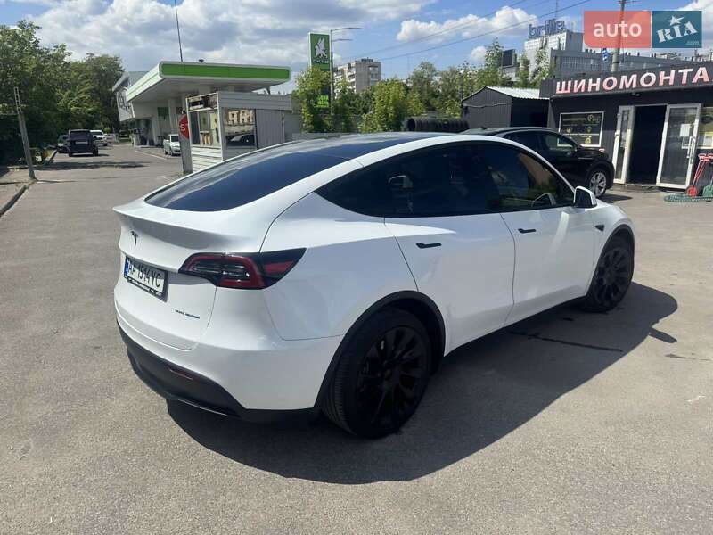 Внедорожник / Кроссовер Tesla Model Y 2022 в Киеве