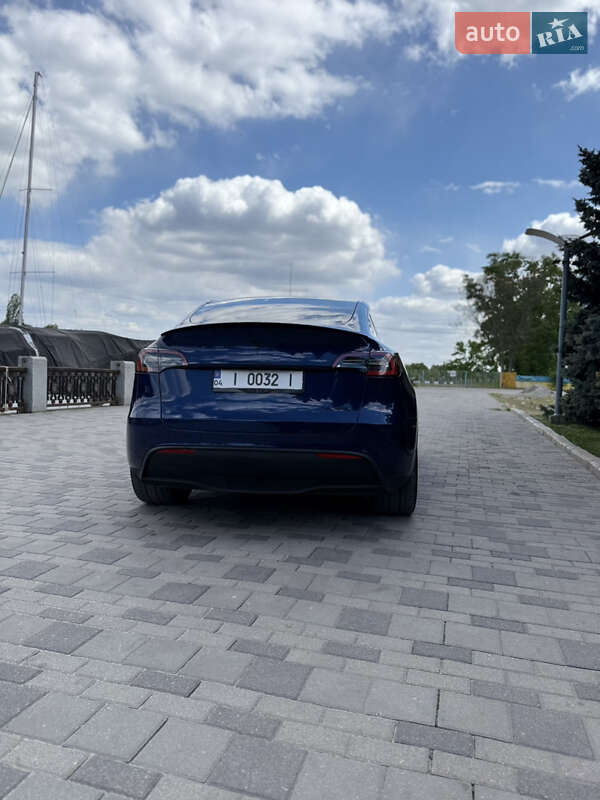 Позашляховик / Кросовер Tesla Model Y 2022 в Дніпрі