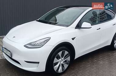 Позашляховик / Кросовер Tesla Model Y 2022 в 