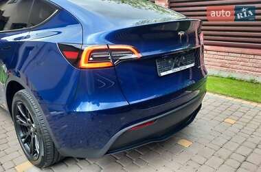 Внедорожник / Кроссовер Tesla Model Y 2023 в 