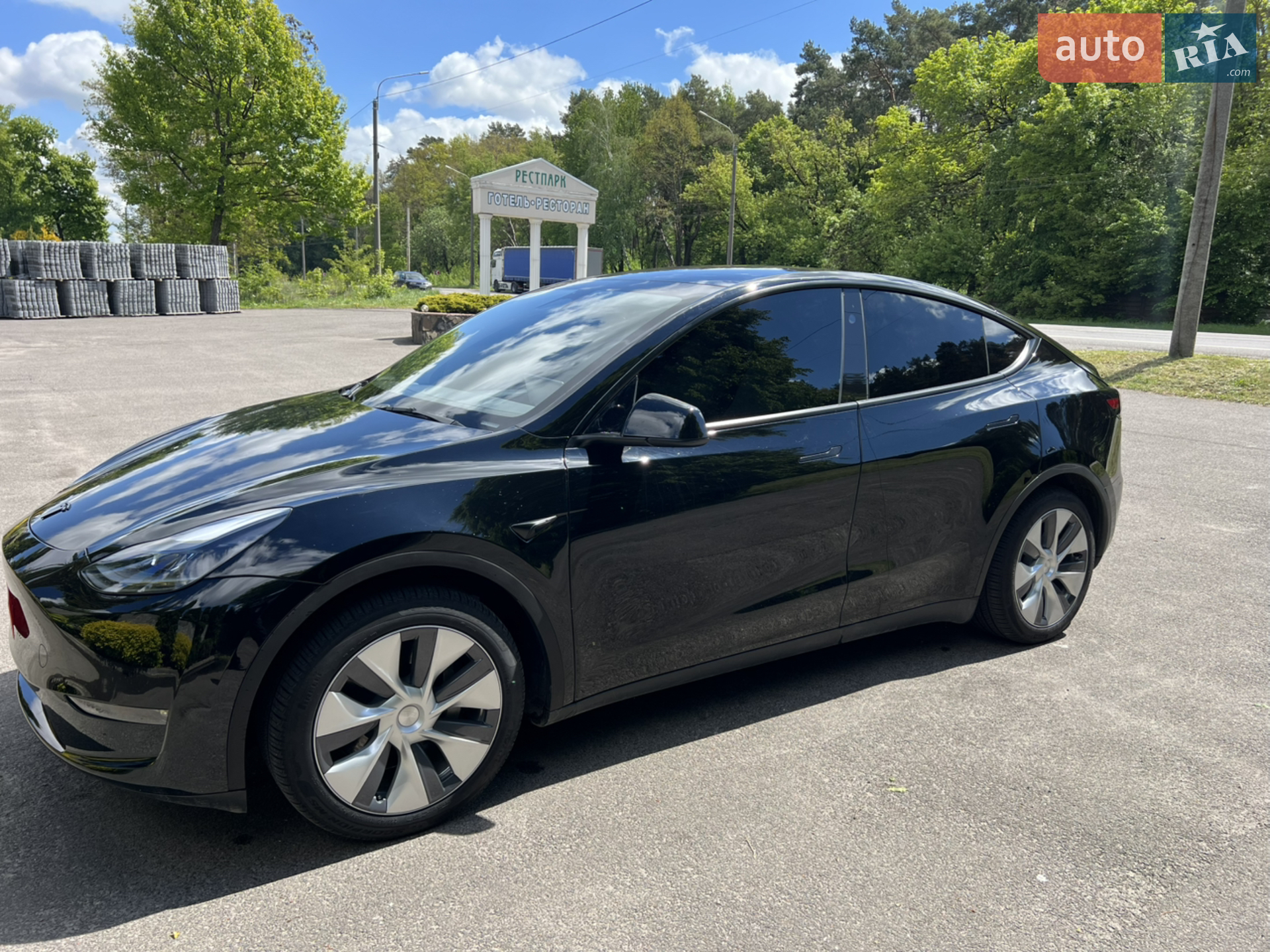 2024 Tesla Model Y - мініатюра 15