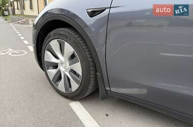 Позашляховик / Кросовер Tesla Model Y 2023 в 