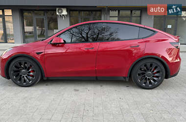 Внедорожник / Кроссовер Tesla Model Y 2021 в 