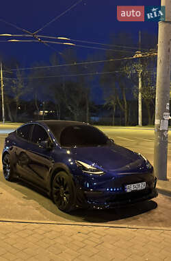 Внедорожник / Кроссовер Tesla Model Y 2023 в Днепре