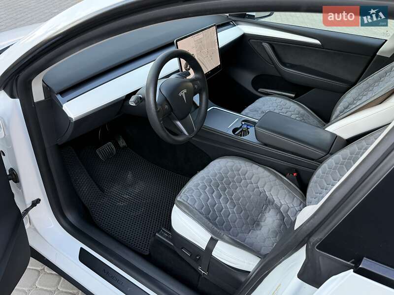 Внедорожник / Кроссовер Tesla Model Y 2021 в Виннице