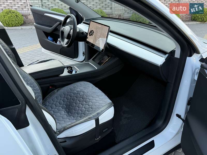 Внедорожник / Кроссовер Tesla Model Y 2021 в Виннице