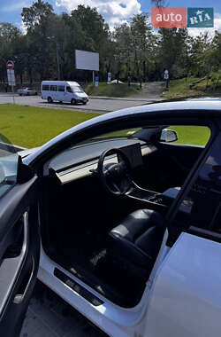 Внедорожник / Кроссовер Tesla Model Y 2020 в 