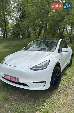 Внедорожник / Кроссовер Tesla Model Y 2021 в 