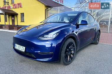 Внедорожник / Кроссовер Tesla Model Y 2021 в 