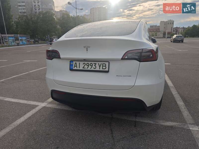 Внедорожник / Кроссовер Tesla Model Y 2022 в Киеве