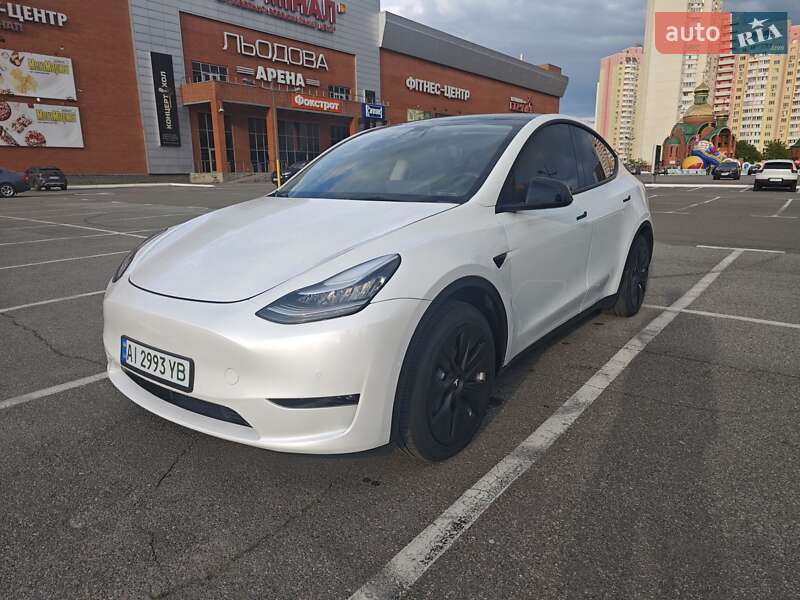 Tesla Model Y 2022
